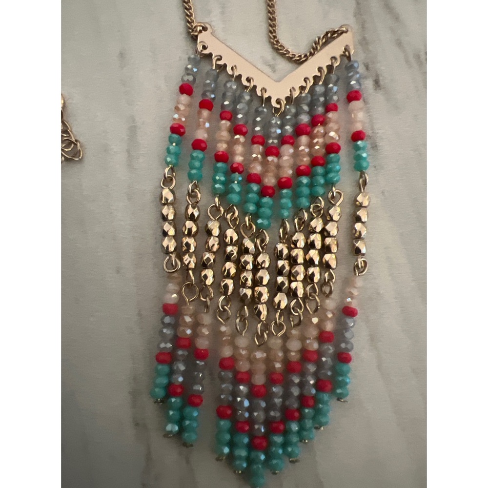 Premier Designs Retired Necklace